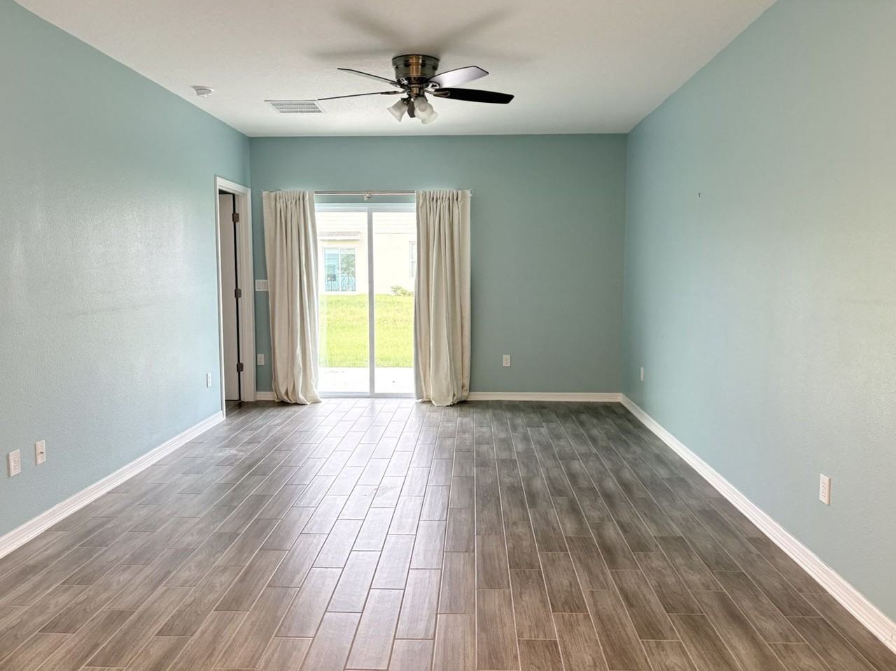 1095 Cabot Cliffs Dr - Photo 6 of 21