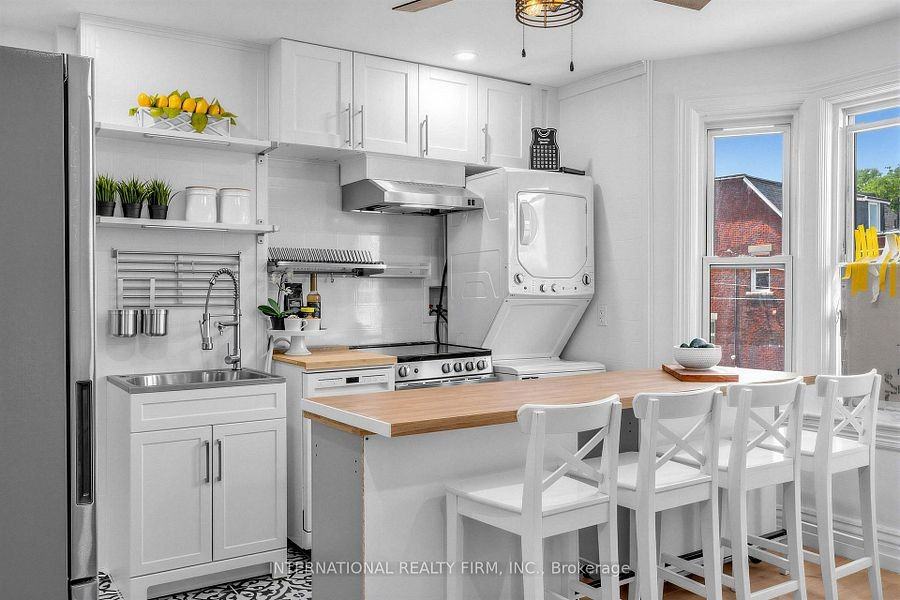 793 Dufferin Street - Photo 4 of 22