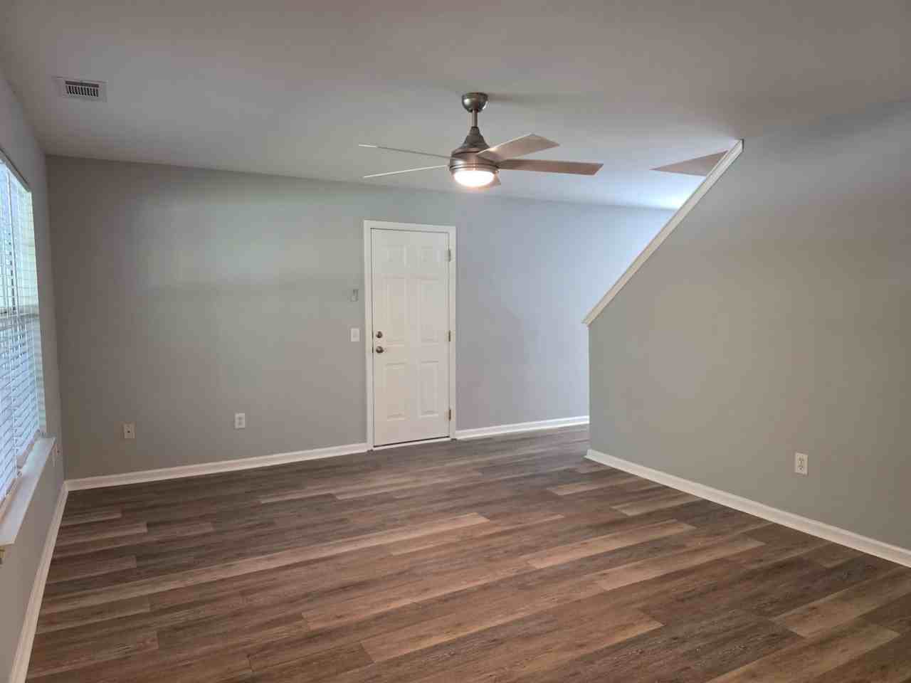 1202 Carolina Ave - Photo 6 of 26