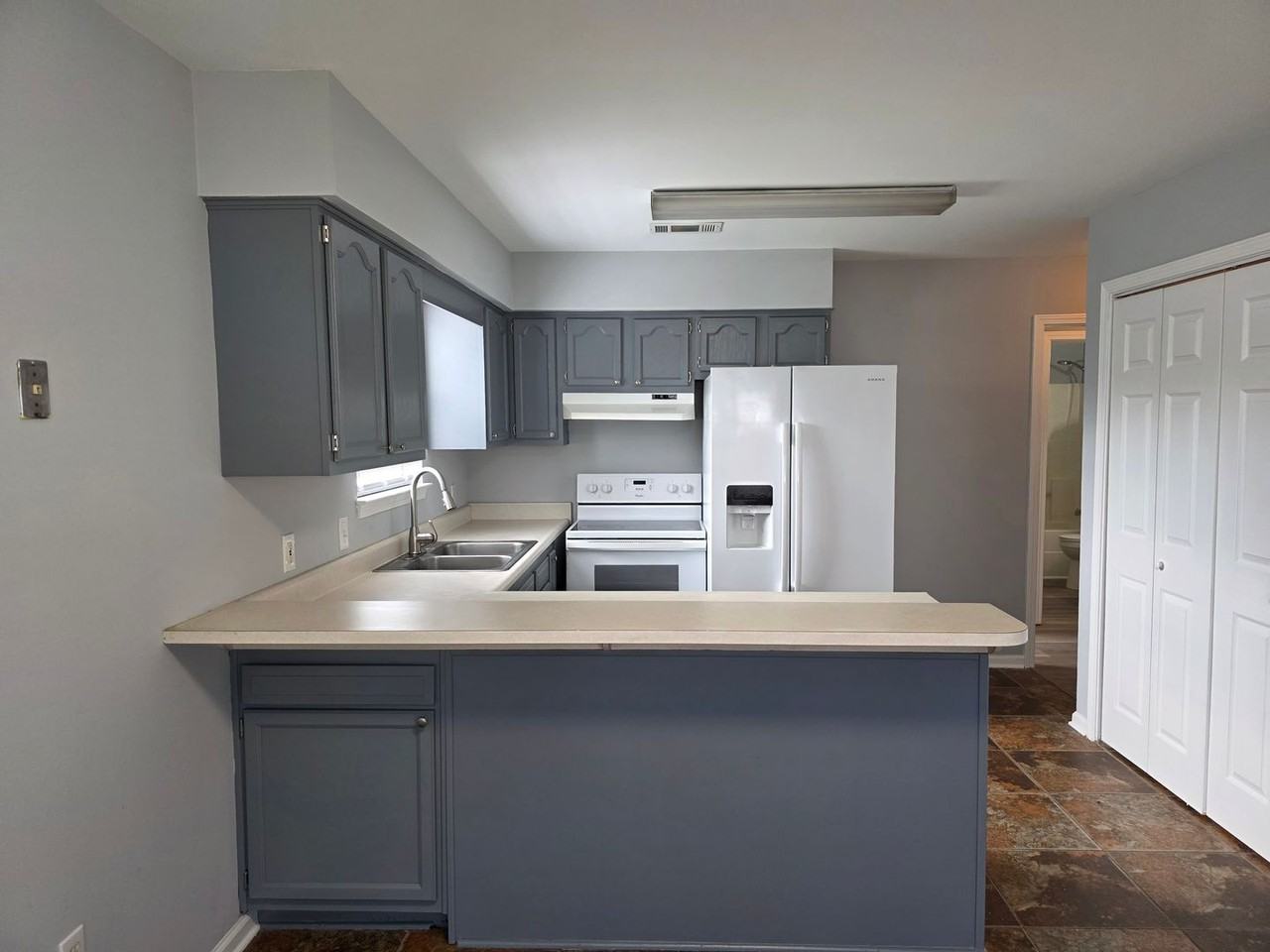 1202 Carolina Ave - Photo 7 of 26