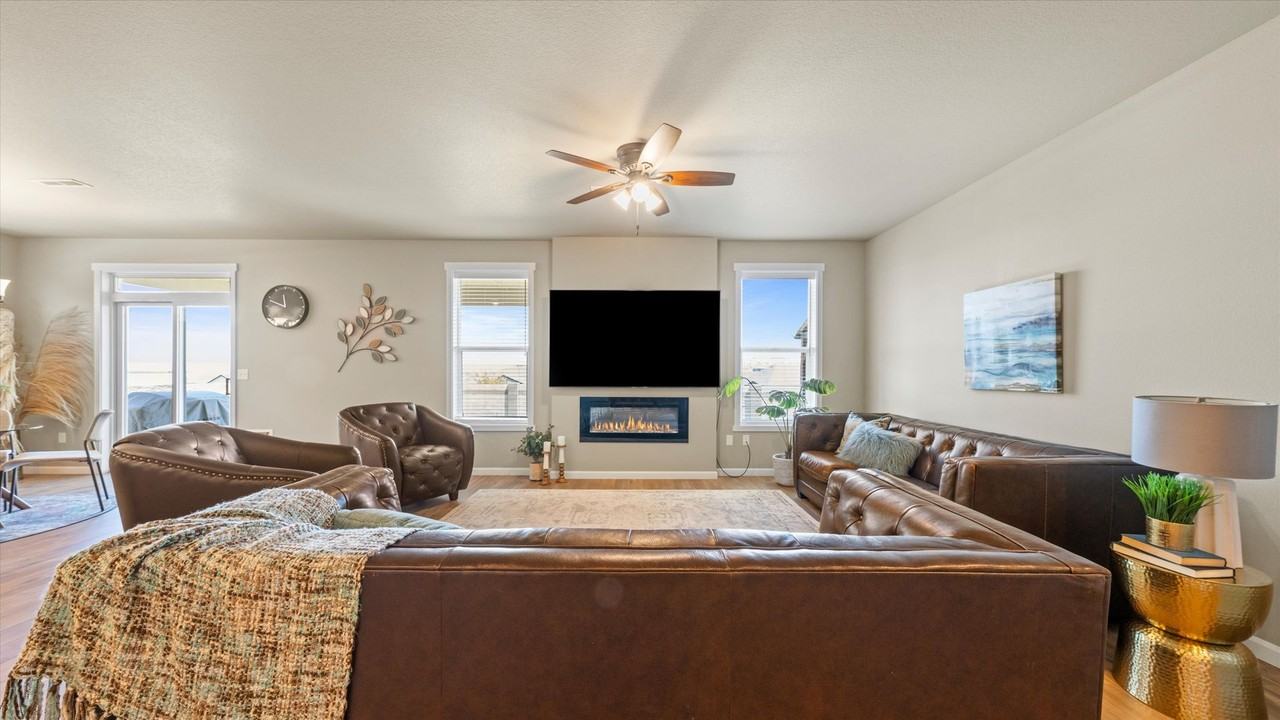 514 Constance Ave - Photo 5 of 33