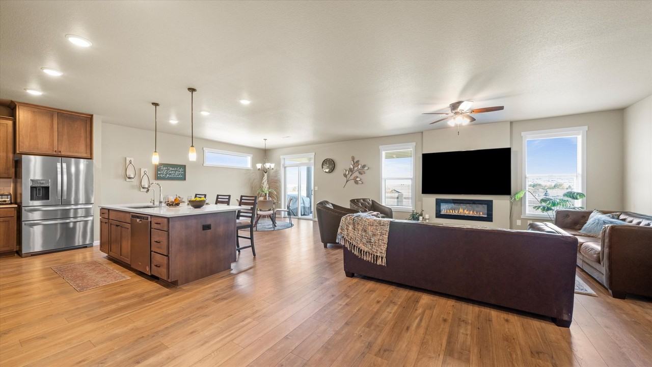 514 Constance Ave - Photo 6 of 33
