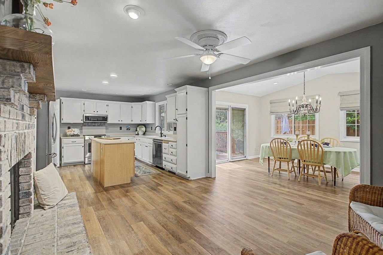 735 Big Valley Dr - Photo 7 of 40