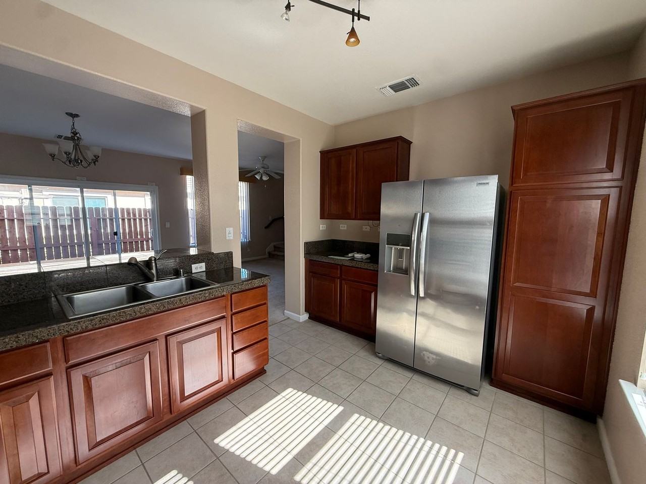 4350 Mount Kisco Way - Photo 4 of 14