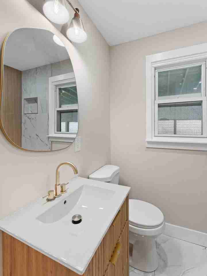 607 W Madison Ave - Photo 3 of 30