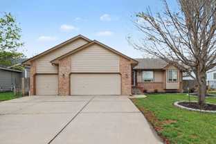 2315 N Brandon Cir - Photo 1 of 1