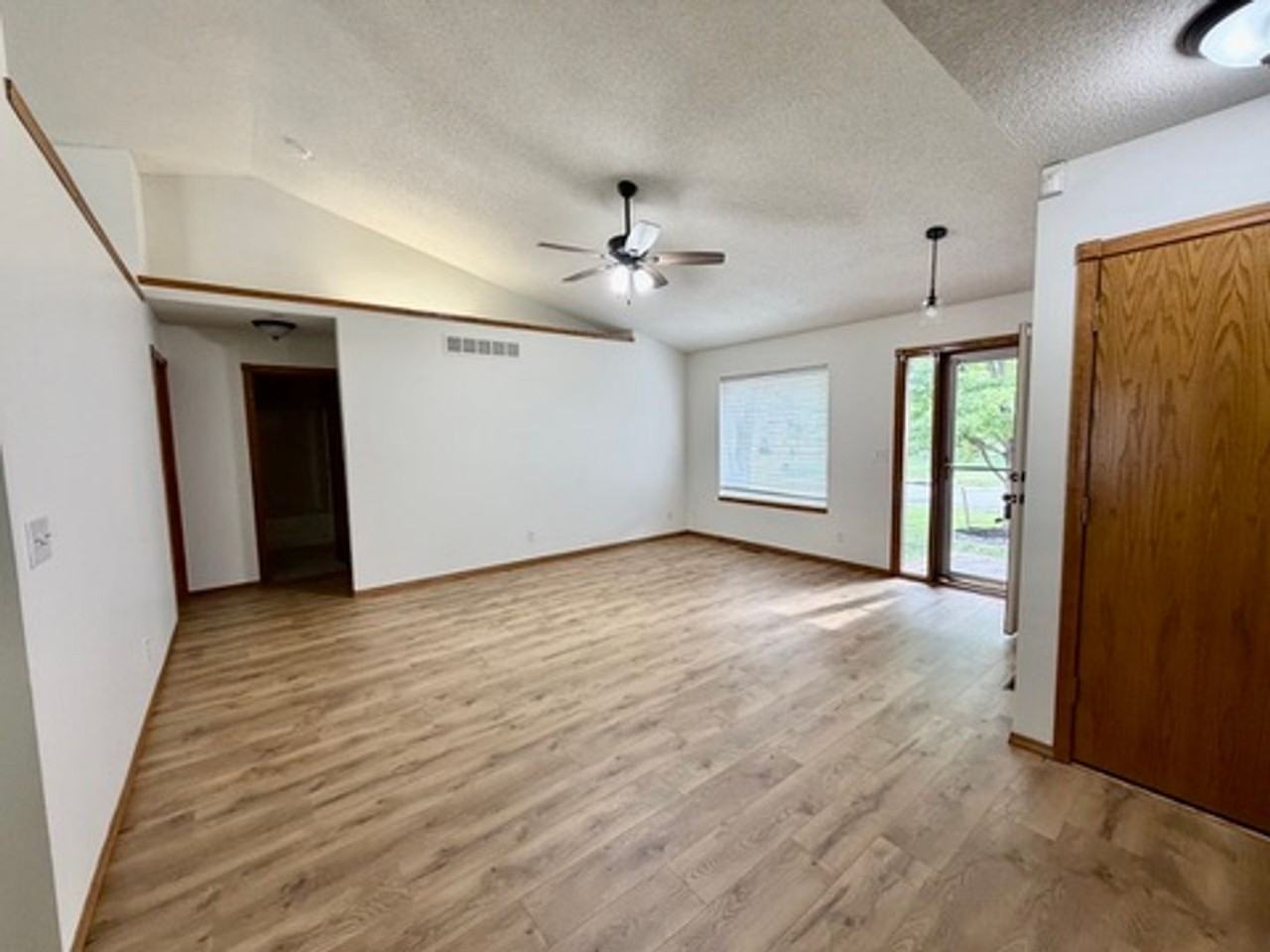 2315 N Brandon Cir - Photo 2 of 21