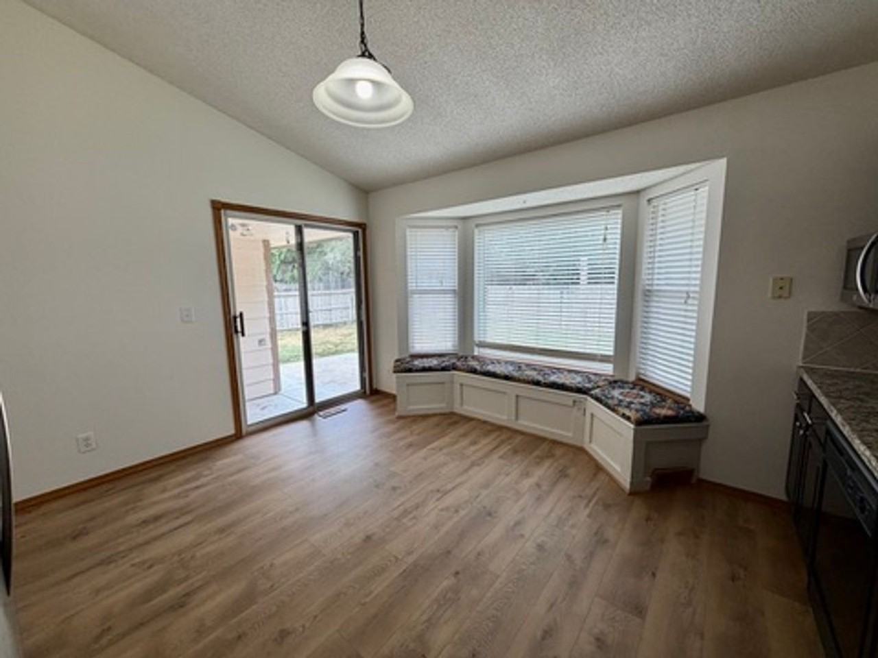 2315 N Brandon Cir - Photo 5 of 21