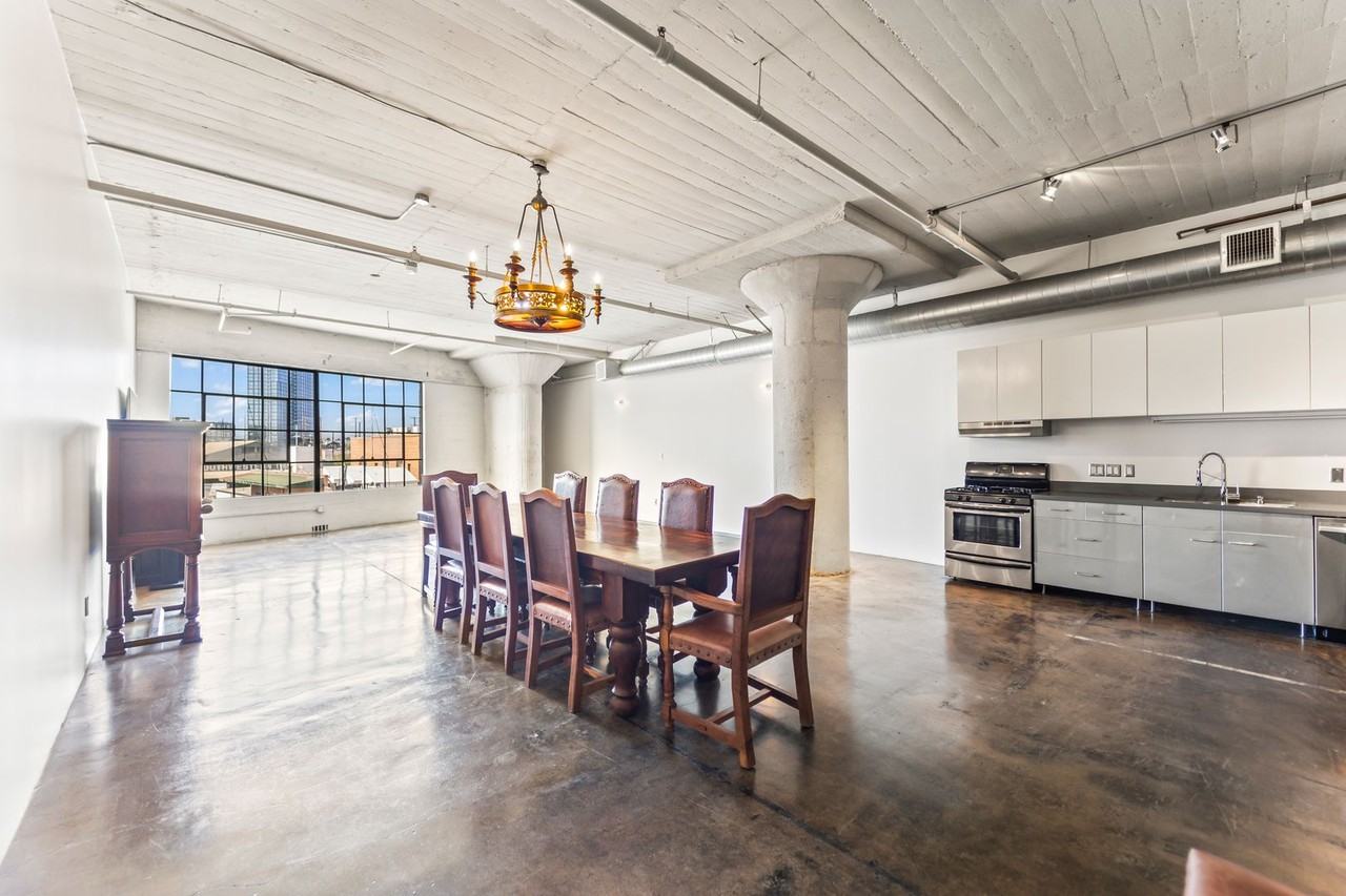 1855 E Industrial St - Photo 7 of 28