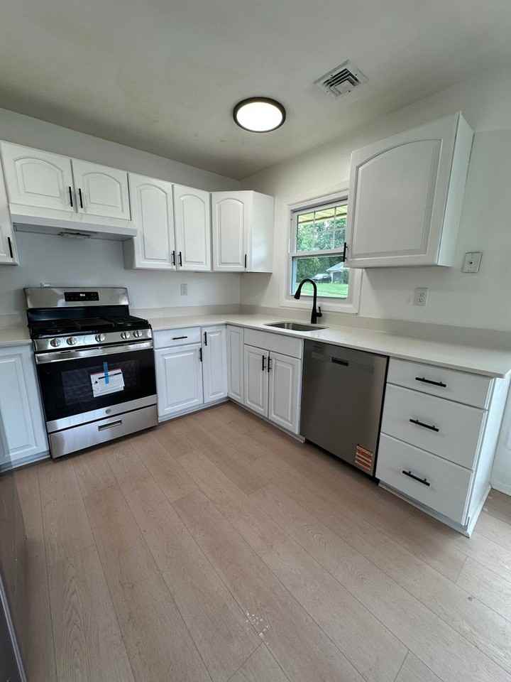 16 Marshal Ln - Photo 7 of 23
