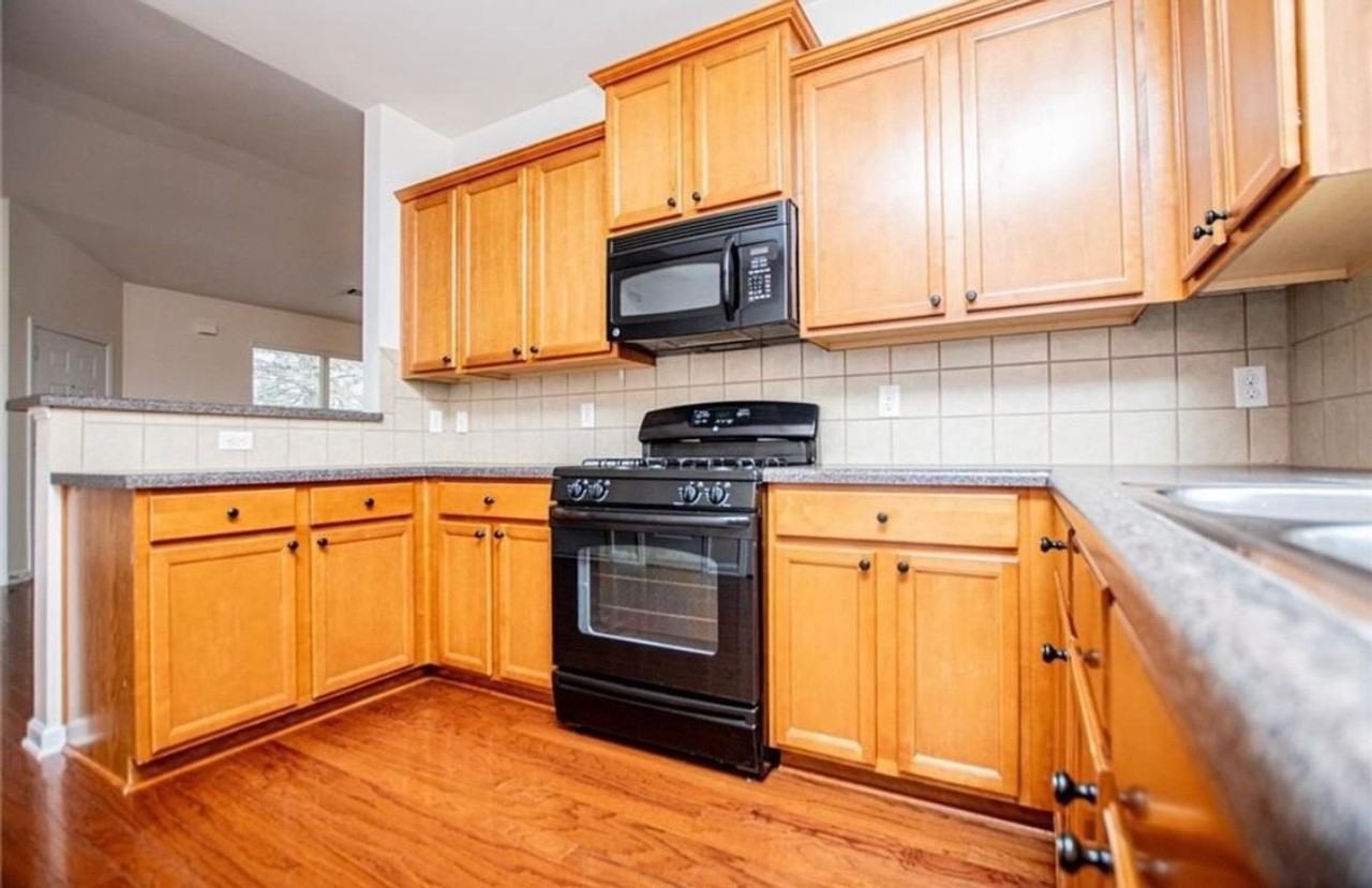 240 River Meadow Dr - Photo 6 of 16