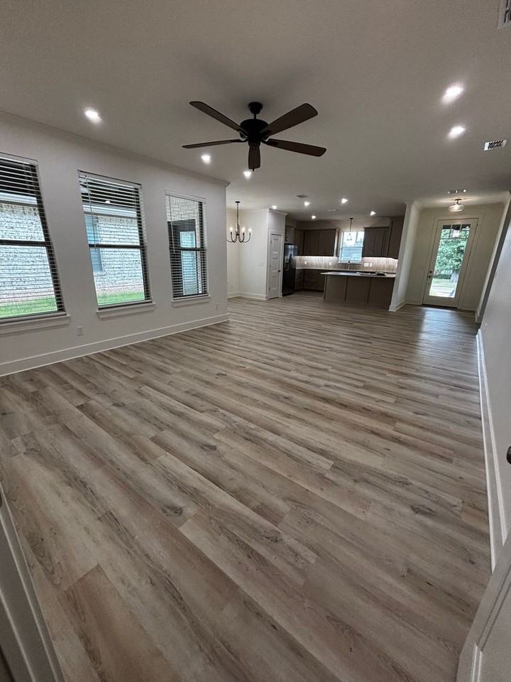 7 Fernwood Dr - Photo 3 of 24