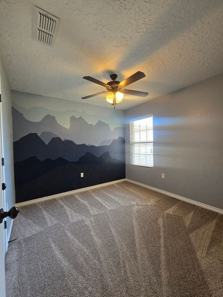 2323 Flagstone Dr - Photo 7 of 11