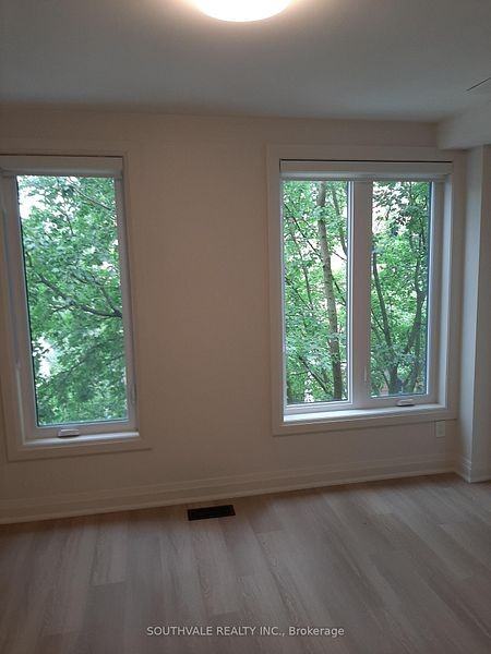 19 Macphail Avenue - Photo 6 of 17