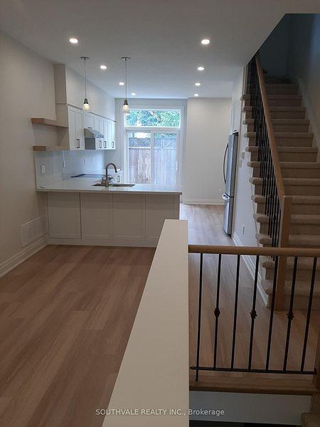 19 Macphail Avenue - Photo 7 of 17