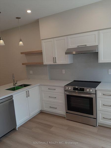 19 Macphail Avenue - Photo 5 of 17