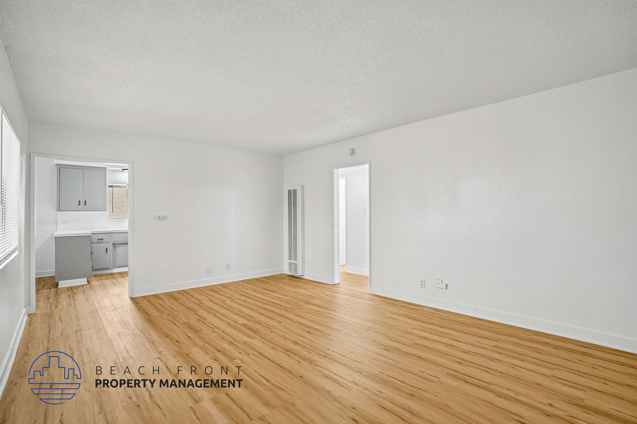 914 Alma St. - Photo 3 of 20