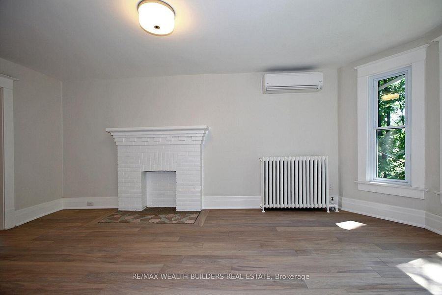 163 Parkside Drive #B - Photo 7 of 19