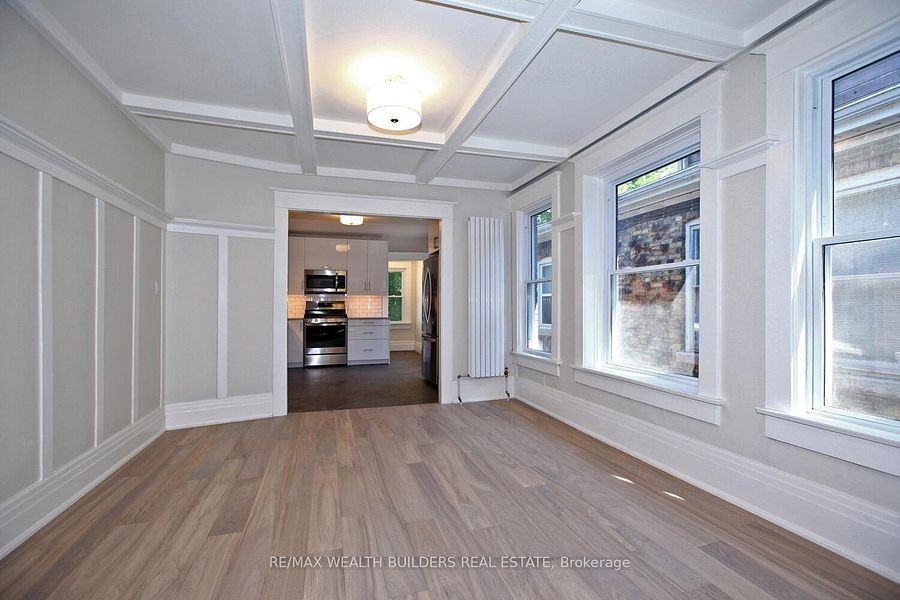 163 Parkside Drive #B - Photo 3 of 19