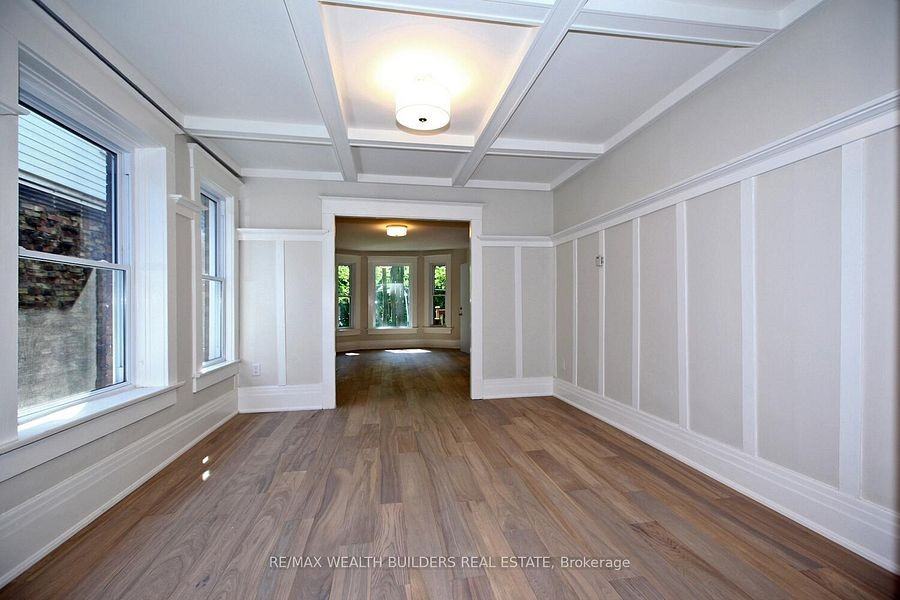 163 Parkside Drive #B - Photo 4 of 19