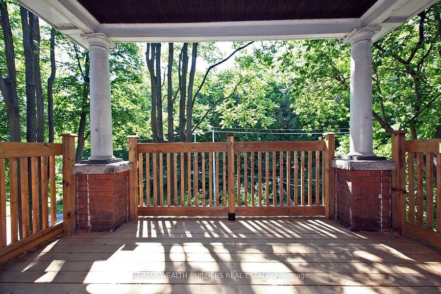163 Parkside Drive #B - Photo 2 of 19