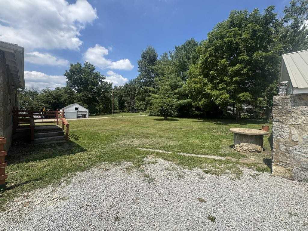 6812 Goshen Rd - Photo 2 of 16