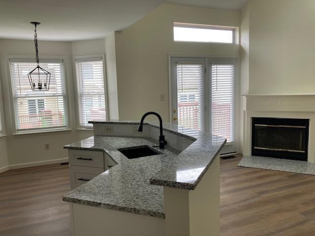 327 Oxford Pl - Photo 5 of 20