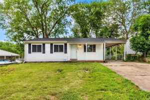 featured image of 4809 Cherry Blossom Ln