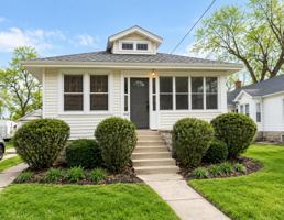 featured image of 460 S Mazon St