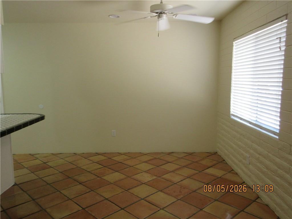 2124 Motor Ave - Photo 3 of 11