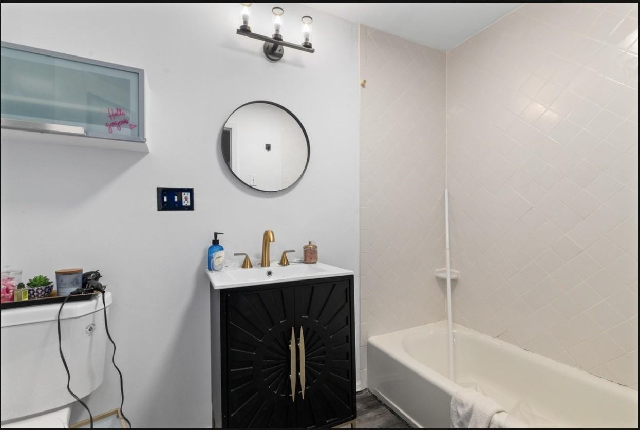 9 Troy St - Photo 3 of 7