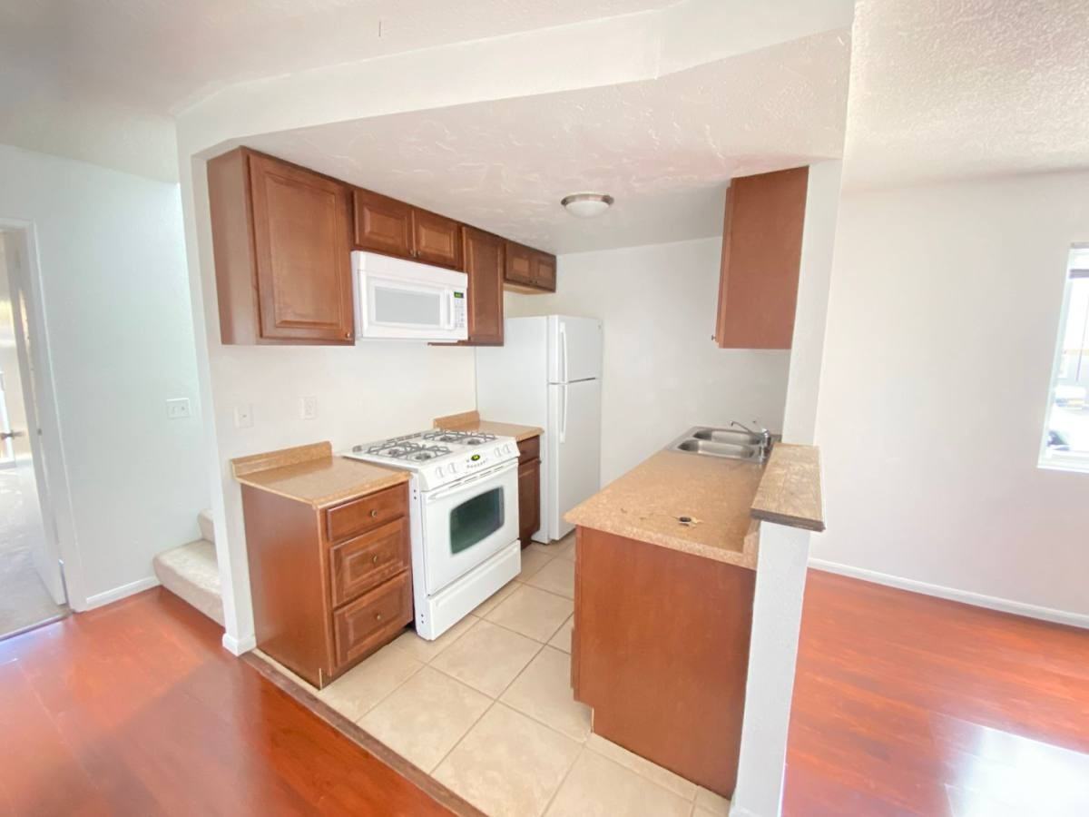 4575 Oregon St #1 - Photo 4 of 10