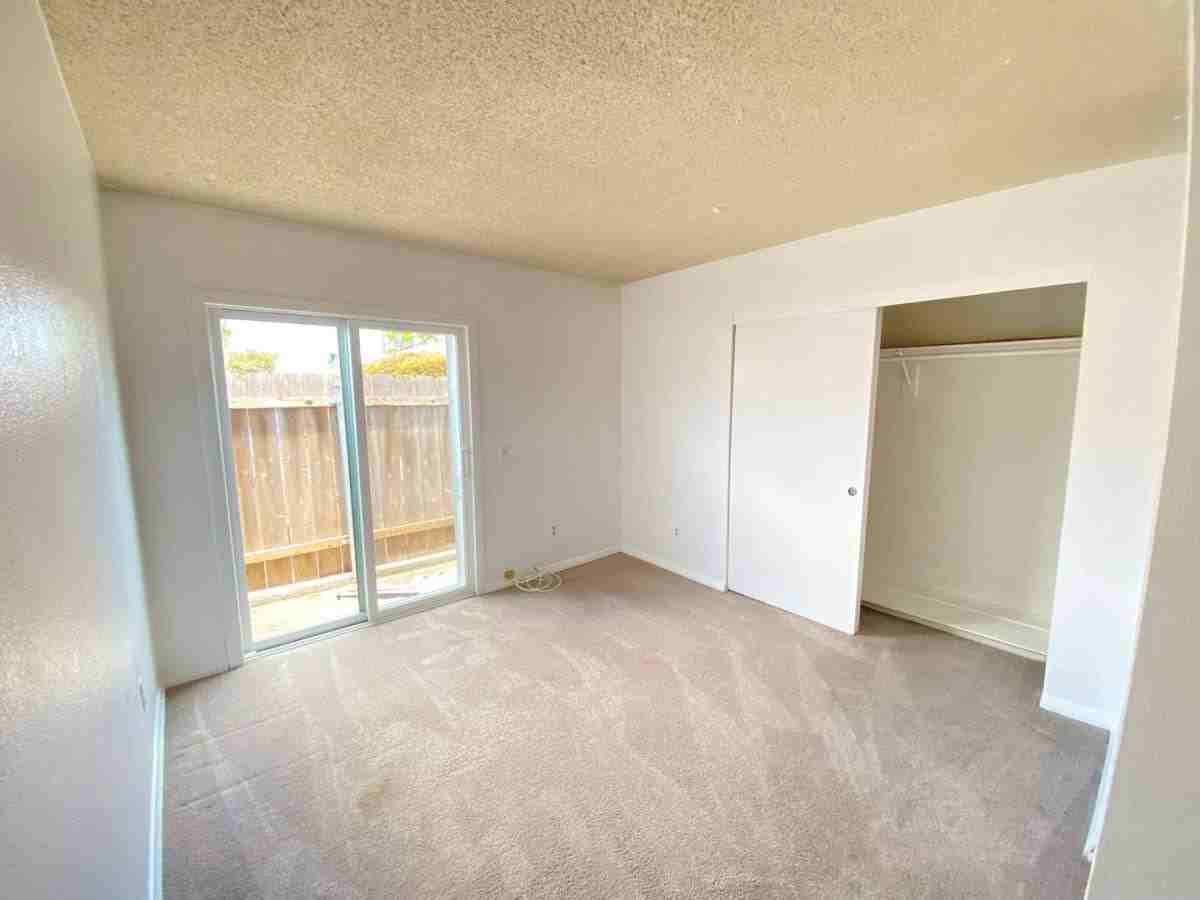 4575 Oregon St #1 - Photo 5 of 10