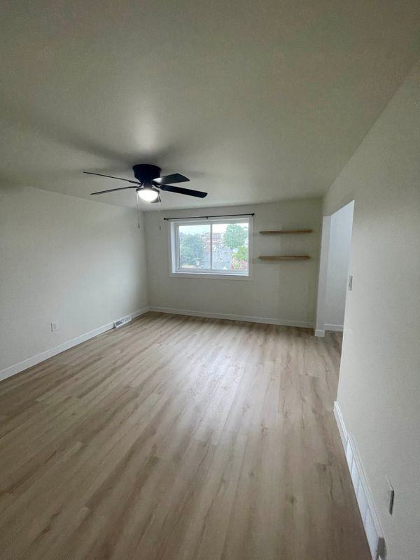 3627 Cambria St - Photo 4 of 19