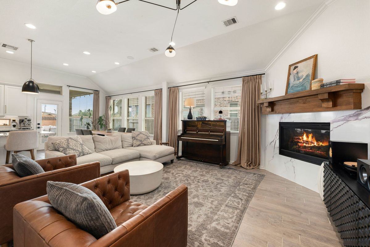 23806 Hartford Springs Trl - Photo 4 of 20