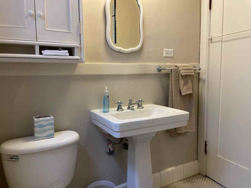 1153 1/2 N Coronado St - Photo 4 of 13