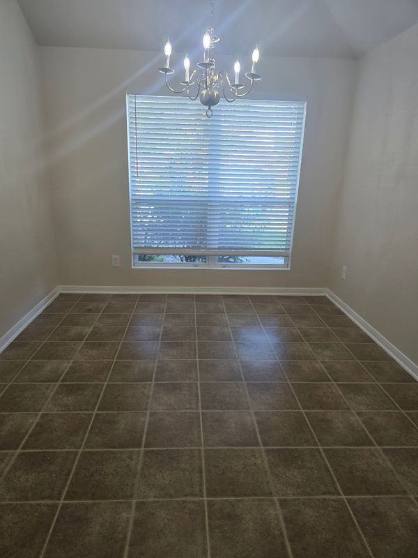 10319 Moonset Ln - Photo 3 of 11