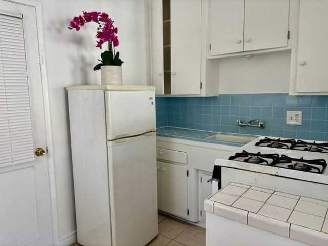 6071 Lime Ave - Photo 4 of 6