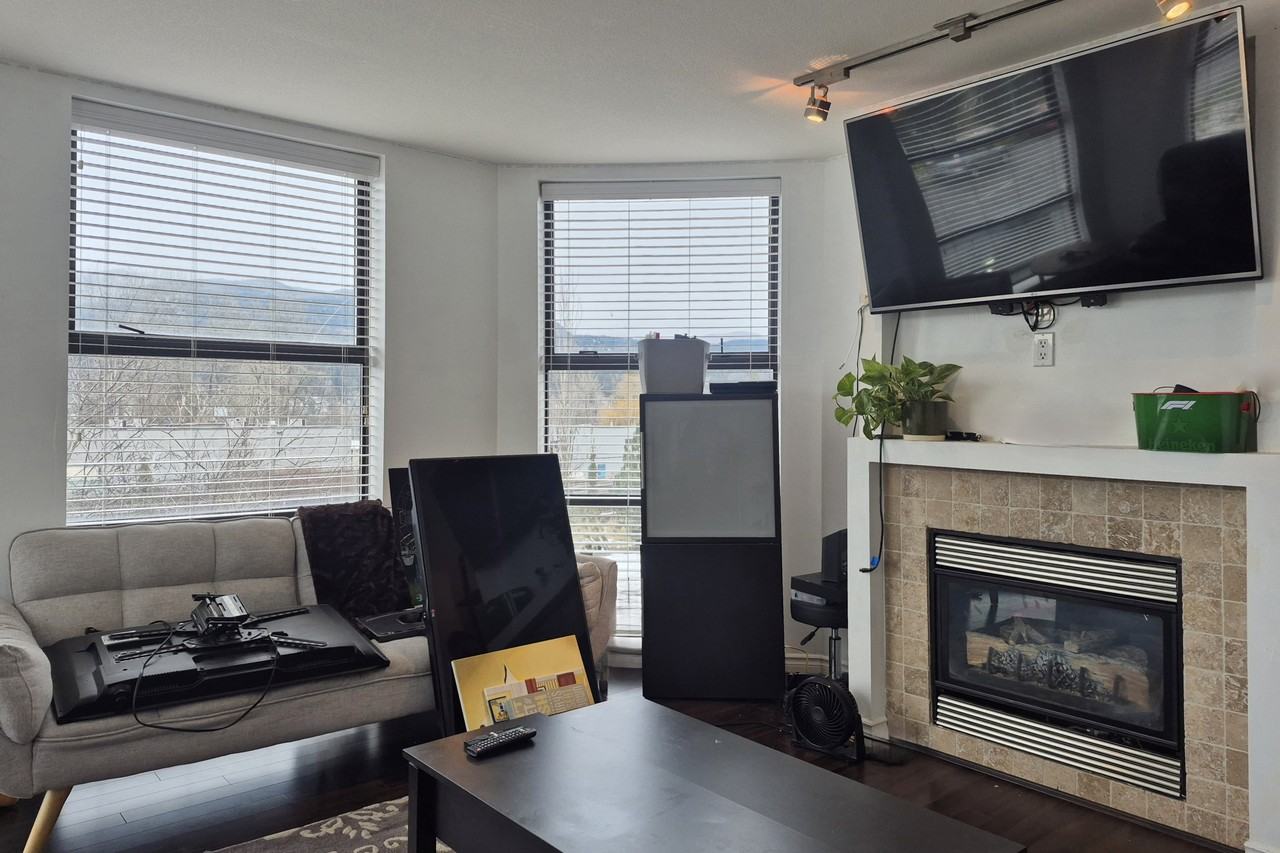 84 Grant Street #2010 - Photo 5 of 16