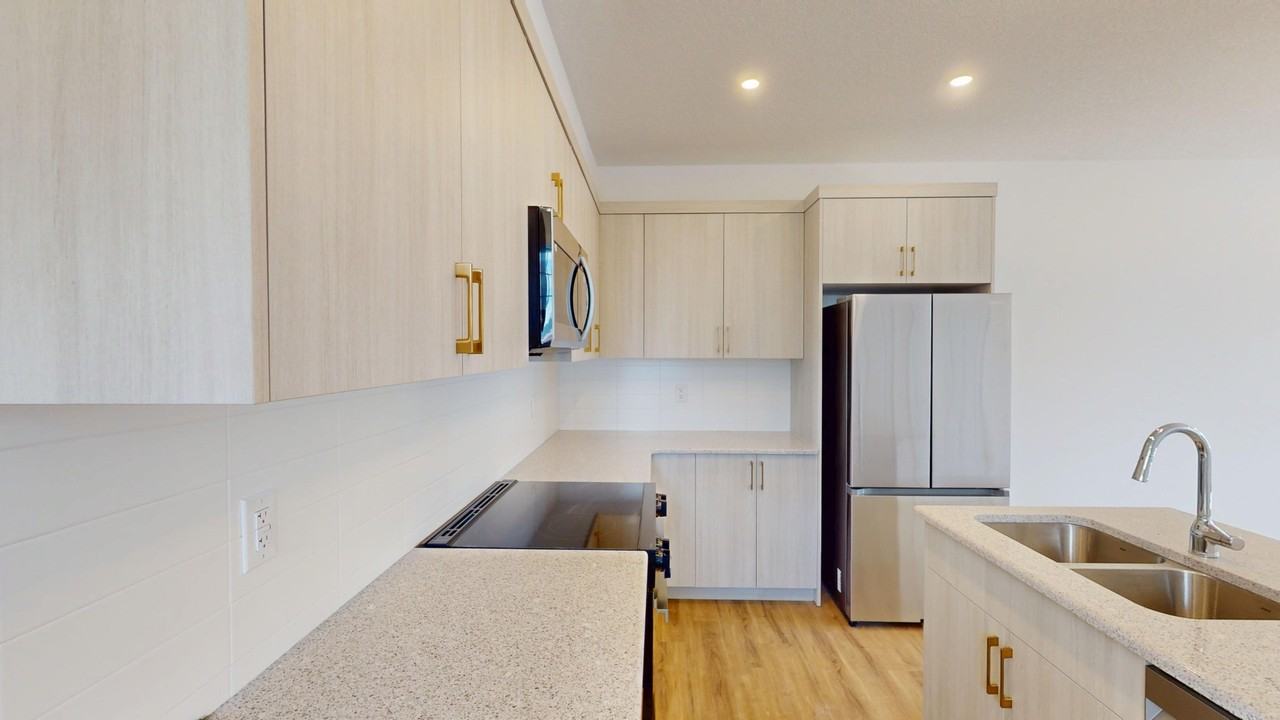 Upper - 63 Carringford Road Northwest - Photo 5 of 25