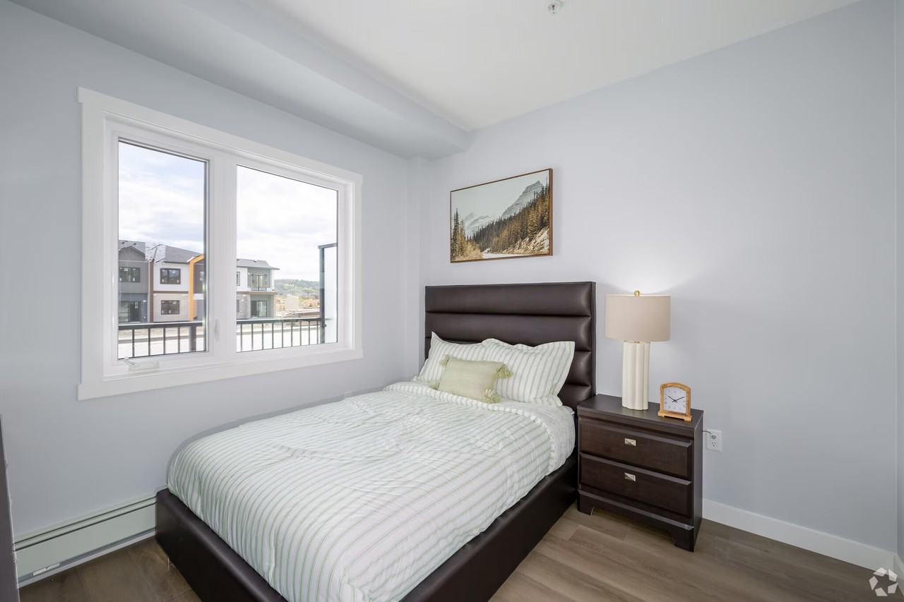 348 Greystone Boulevard - Photo 7 of 14