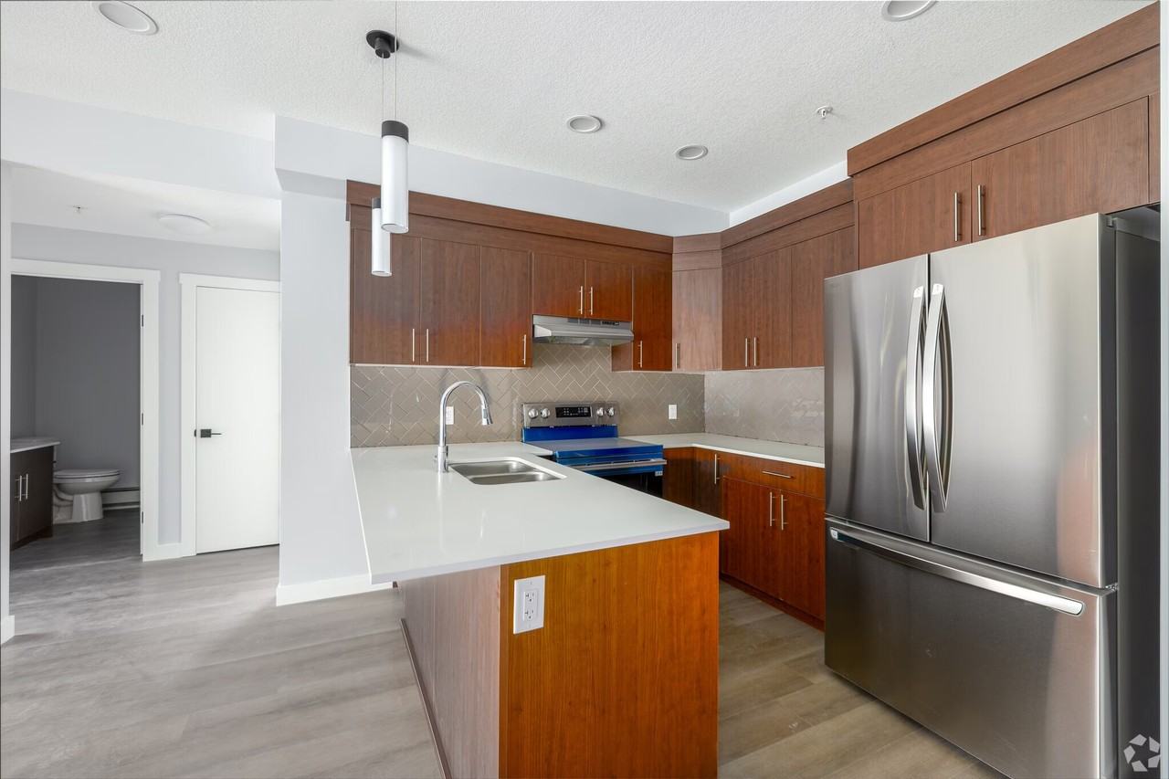 348 Greystone Boulevard - Photo 2 of 12