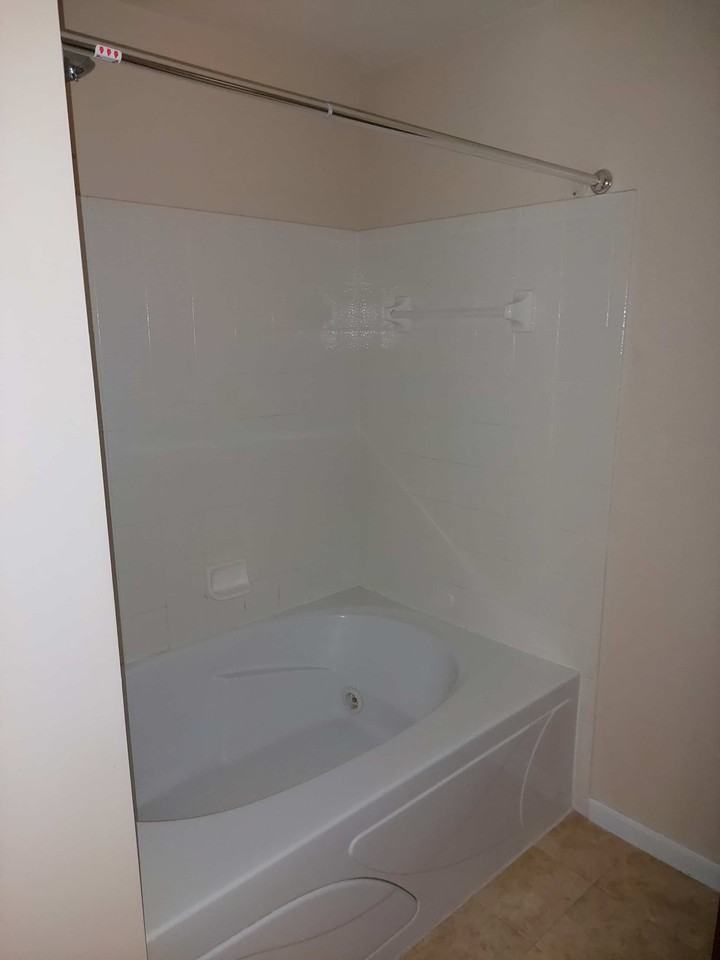 6293 Edgewater Dr - Photo 2 of 34
