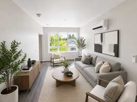 featured image of 4717 Se Hawthorne Blvd