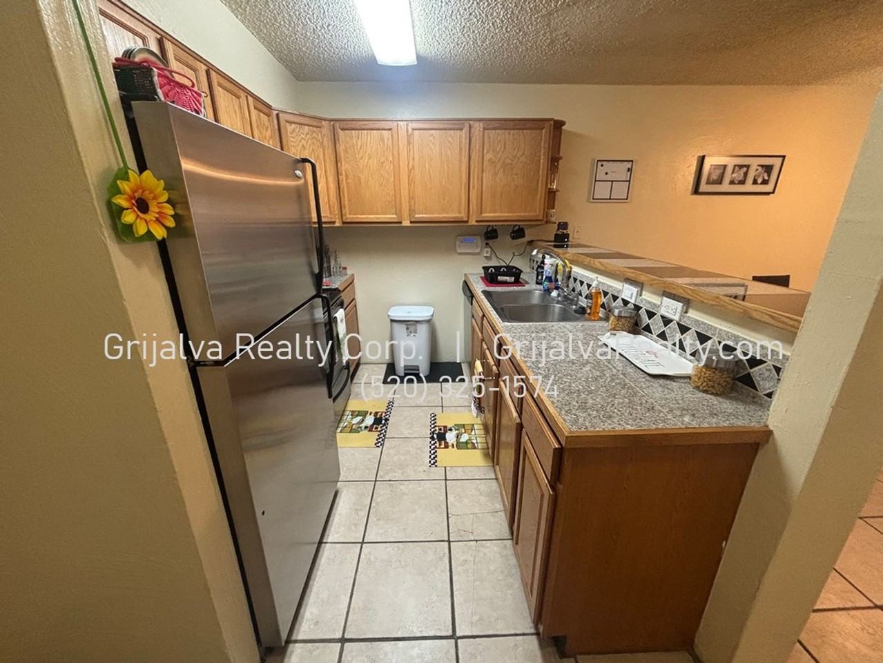 931 N Euclid Ave #122 - Photo 3 of 18