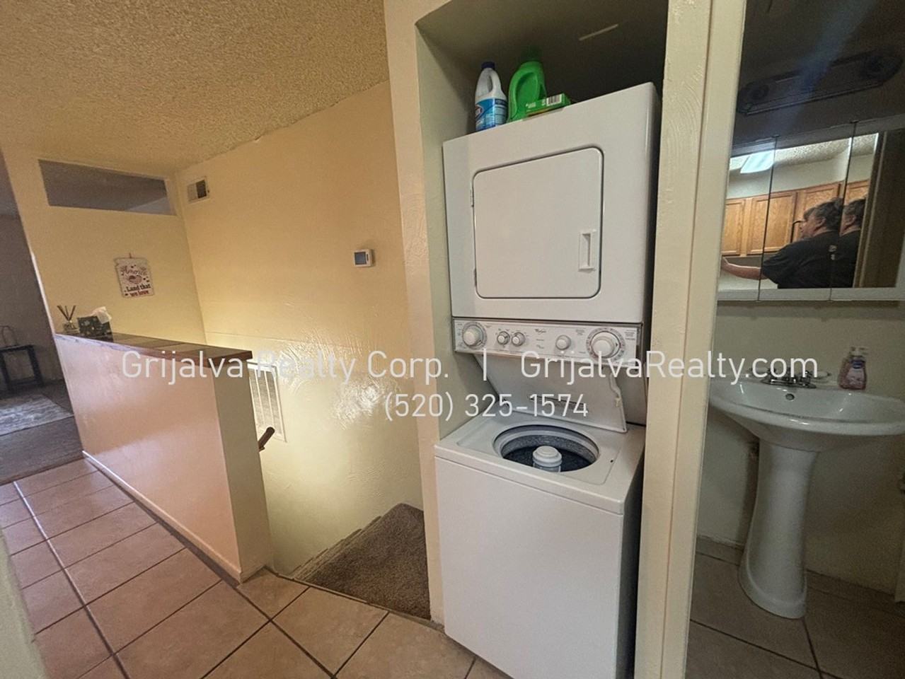 931 N Euclid Ave #122 - Photo 5 of 18
