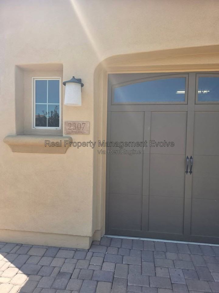 2307 E Mahogany Pl - Photo 6 of 50