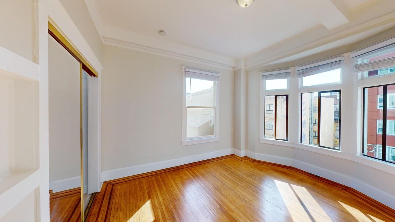124 Mason Street - Photo 6 of 29