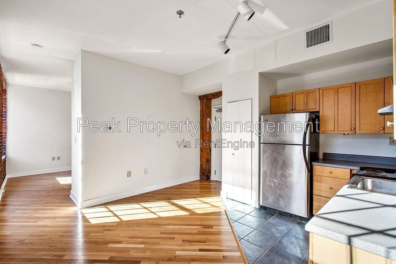 20 N 20th St #1 - Photo 7 of 17