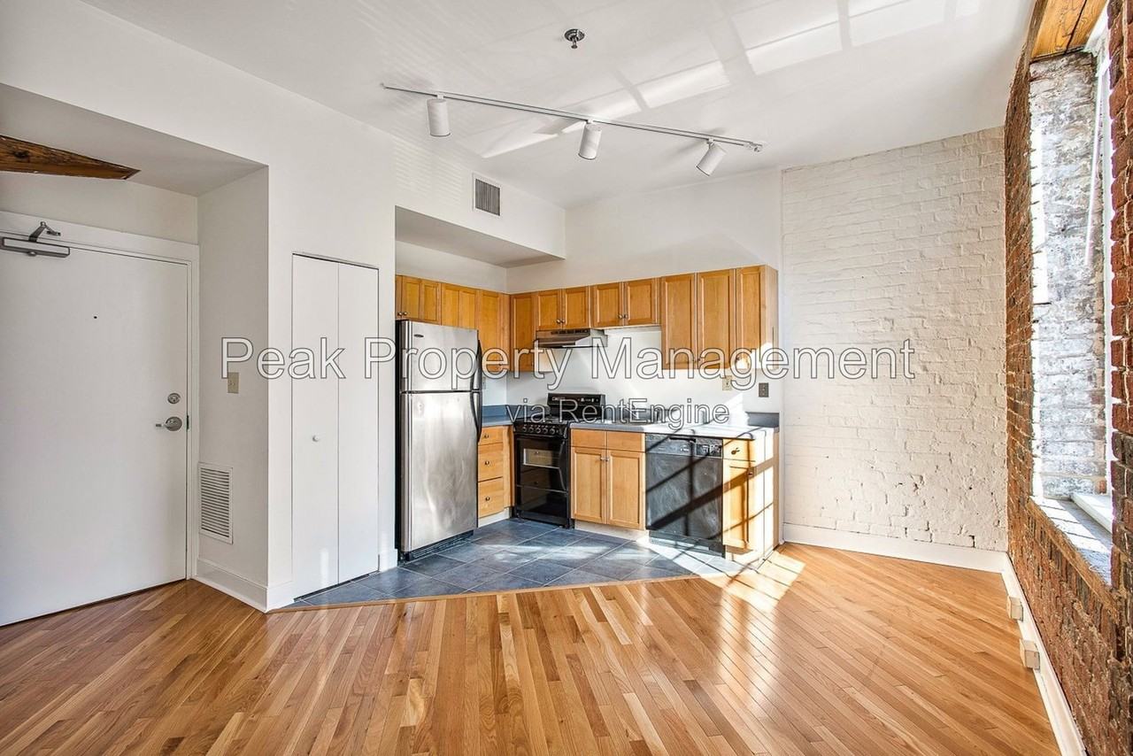 20 N 20th St #1 - Photo 4 of 17